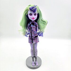 Monster High Twyla Boogeyman New Scaremester Doll Mattel Read